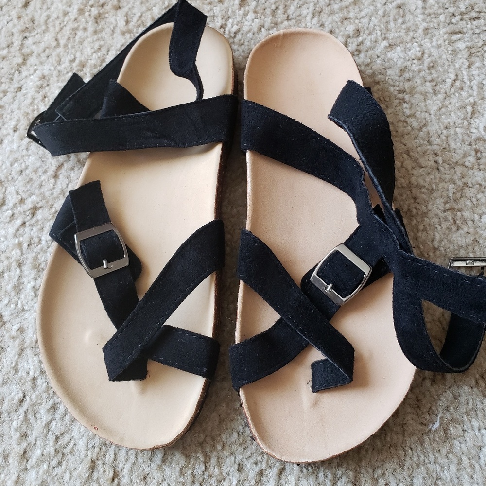 Sandals - Picture 3 of 4